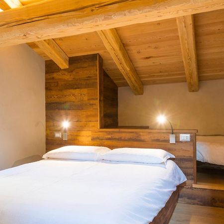 La Placette - Albergo Diffuso E Trattoria Usseaux Экстерьер фото