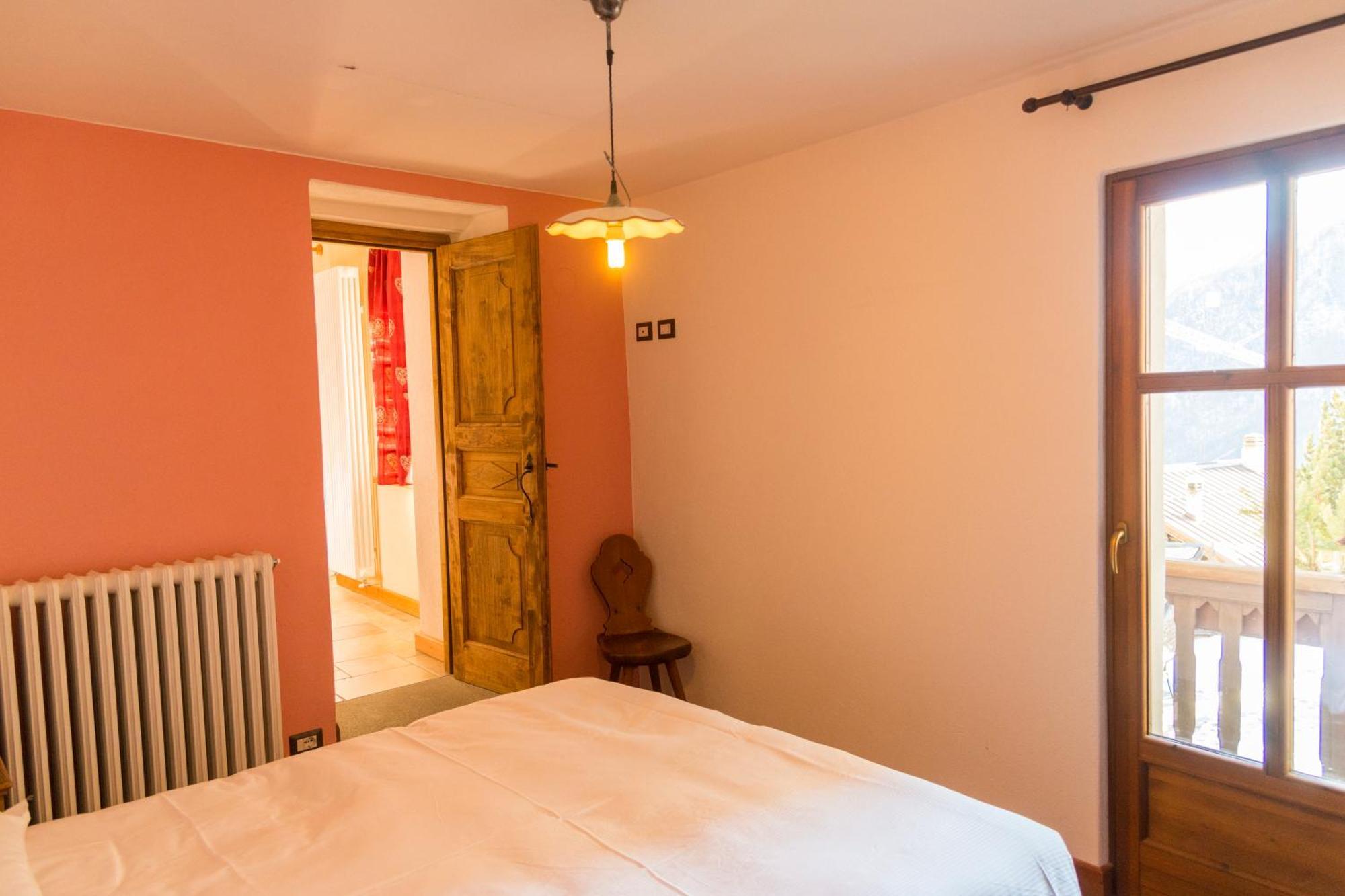 La Placette - Albergo Diffuso E Trattoria Usseaux Экстерьер фото