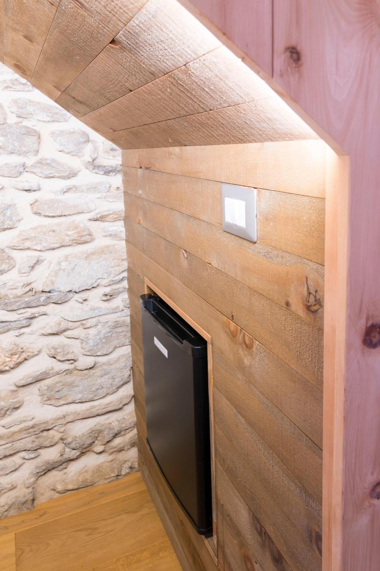 La Placette - Albergo Diffuso E Trattoria Usseaux Экстерьер фото