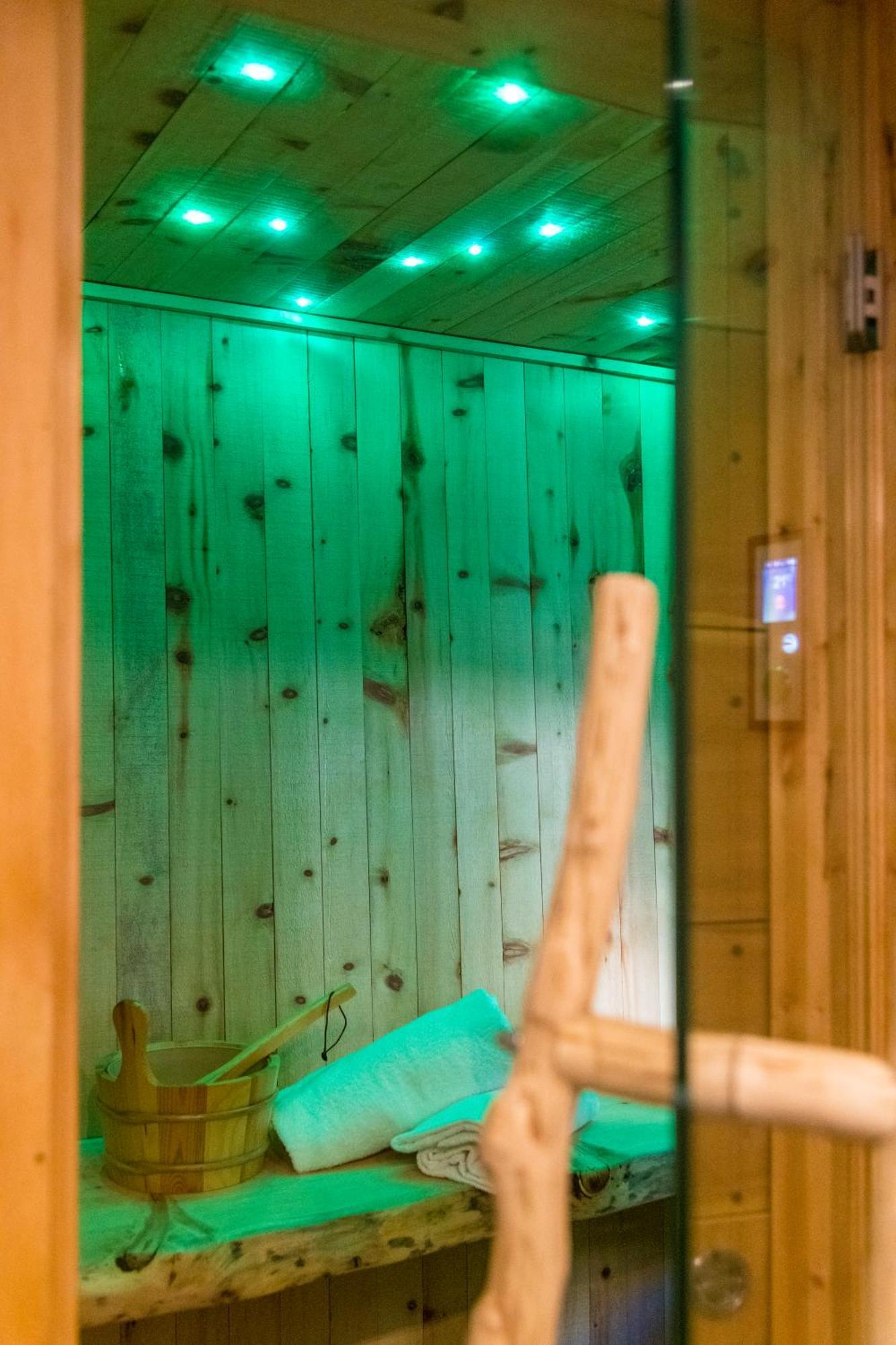 La Placette - Albergo Diffuso E Trattoria Usseaux Экстерьер фото