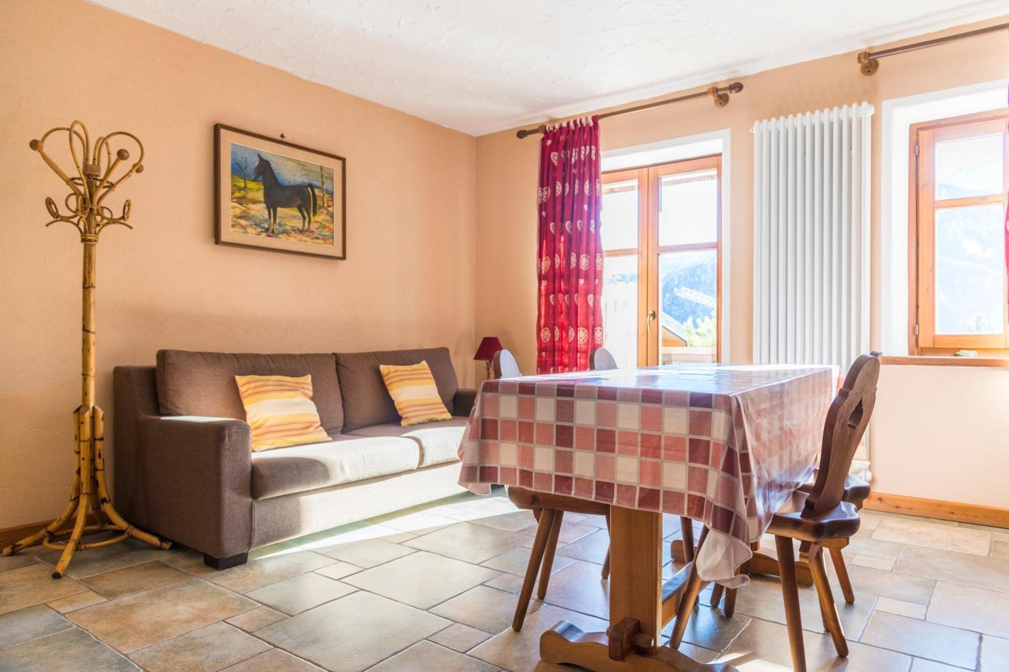 La Placette - Albergo Diffuso E Trattoria Usseaux Экстерьер фото